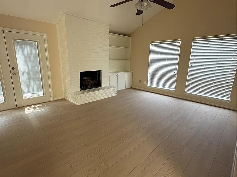 930 Mesa Terrace Dr — Photo 10