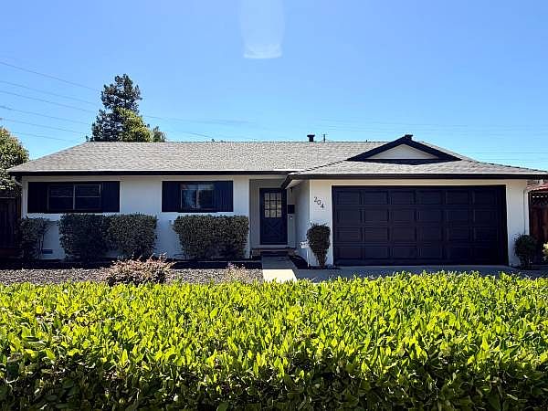 1st image of 204 Carlester Dr