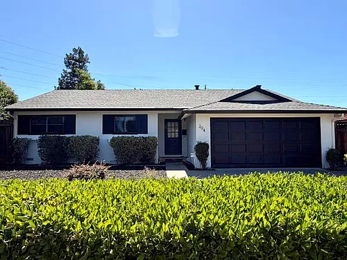 204 Carlester Dr Photo 1
