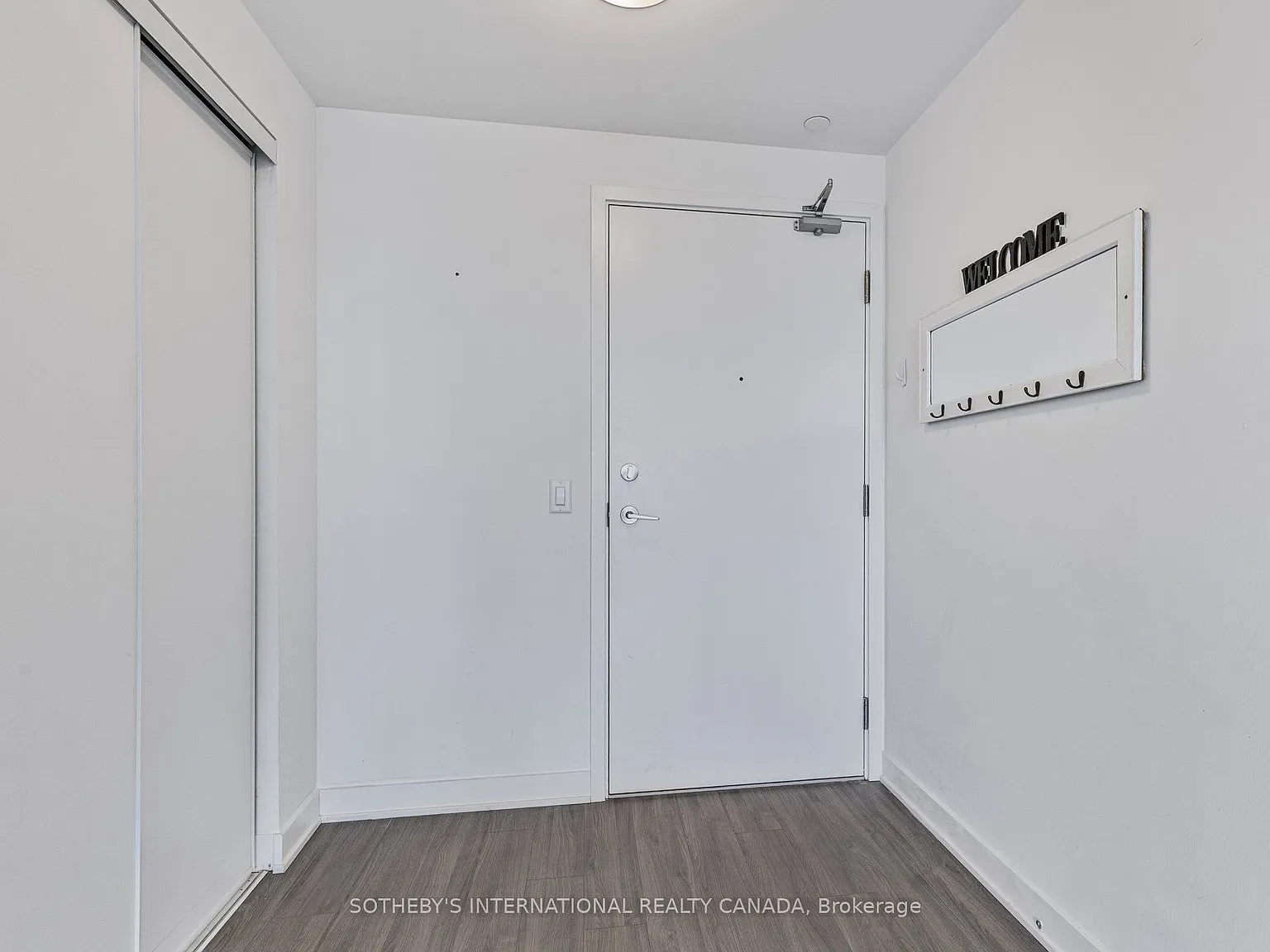 South District Condos — Photo 2