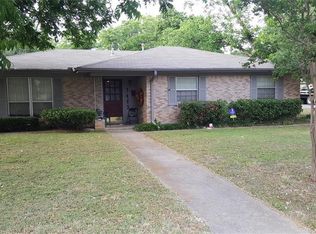 7465 Beckwood Dr, Fort Worth, TX 76112