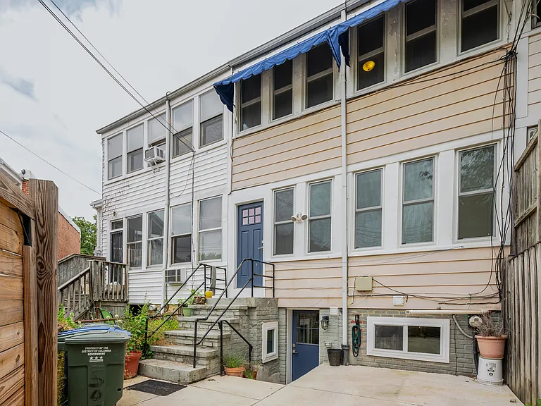 505 Kentucky Ave SE — Photo 22