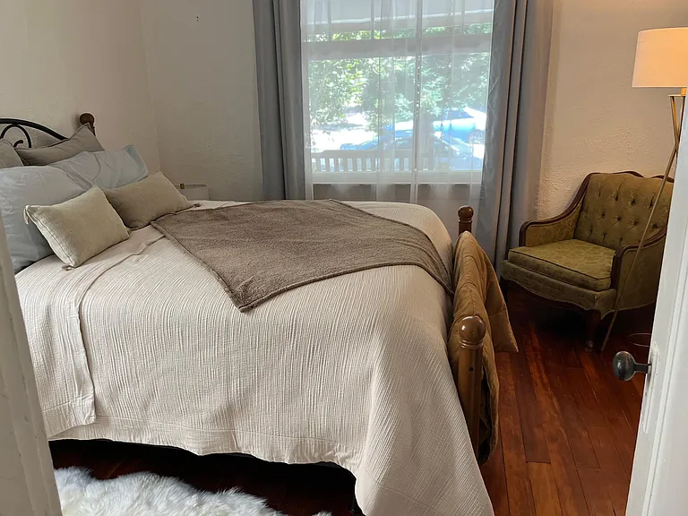 2324 Portola Way — Photo 12