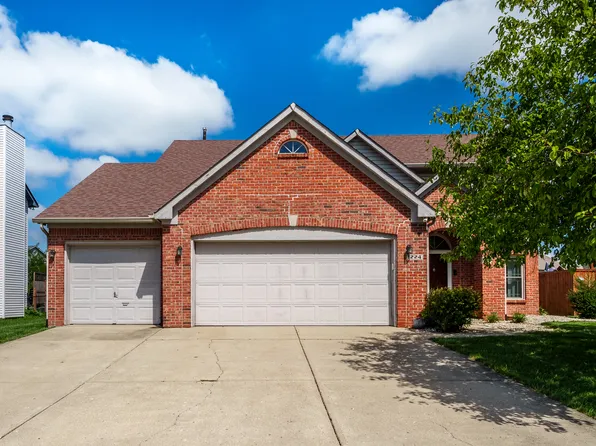 1224 Knapps Ct, Greenwood, IN 46142