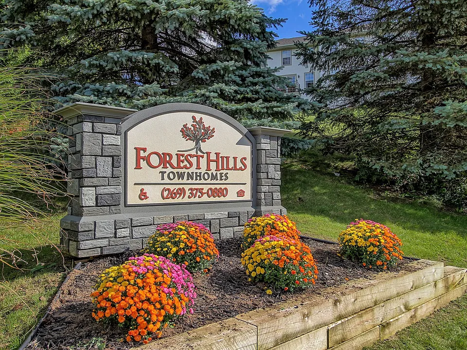 Forest Hills Townhomes