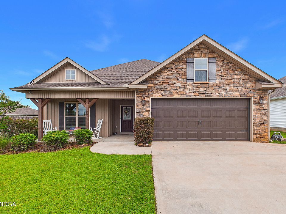 1st image of 100 Wynchase Ln