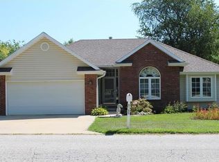 5105 Brookhaven Dr, Saint Joseph, MO 64507