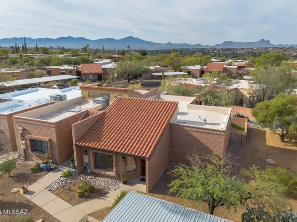 8631 N Little Oak Ln, Tucson, AZ 85704
