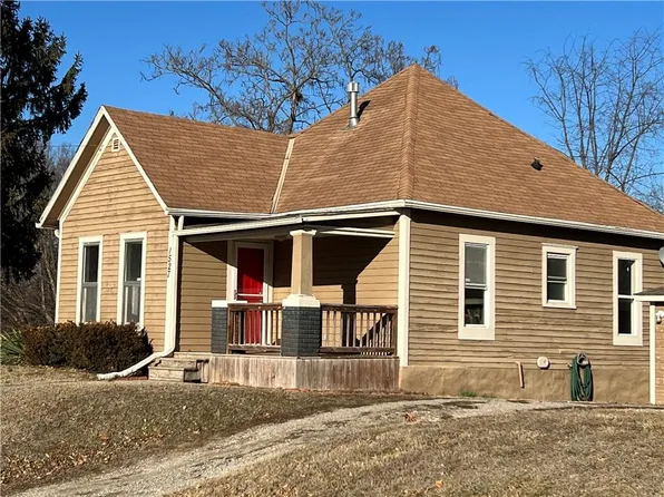 1527 2nd Ave, Leavenworth, KS 66048