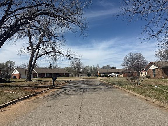 5th image of 139 Sheridan Pl