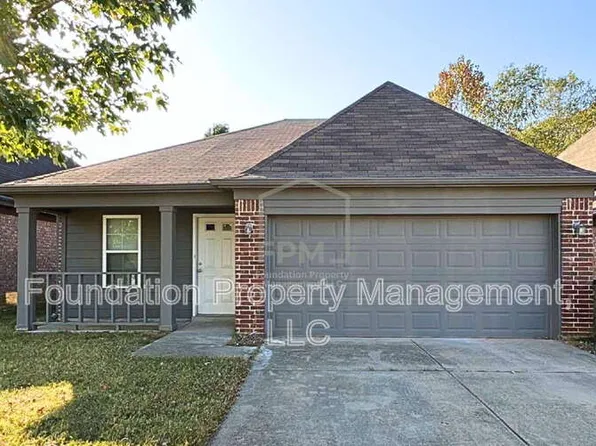 5600 Falling Bark Dr, Memphis, TN 38134