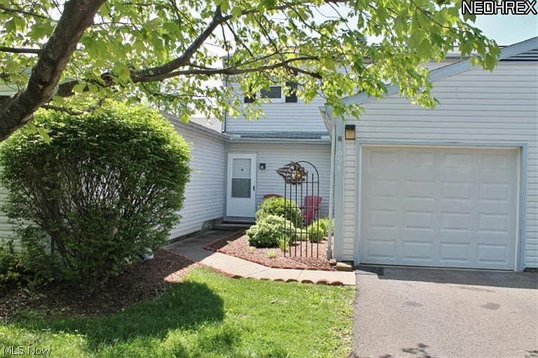 1st image of 1094 Concord Pl Unit 1094