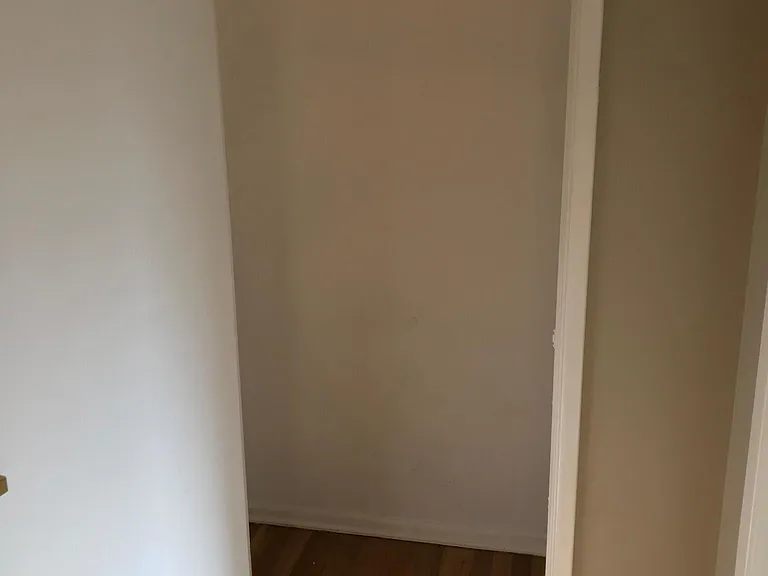 1280 S Barrington Ave #17-B — Photo 11