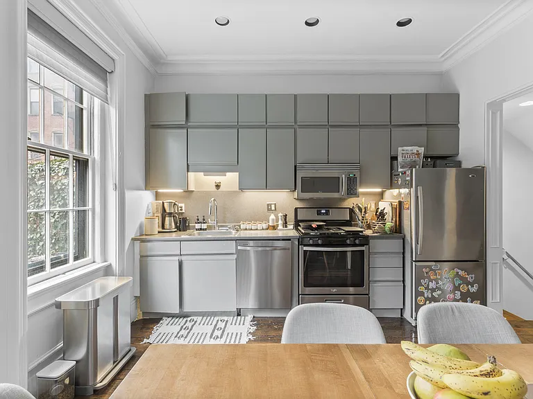 4 Cazenove St #1 — Photo 9
