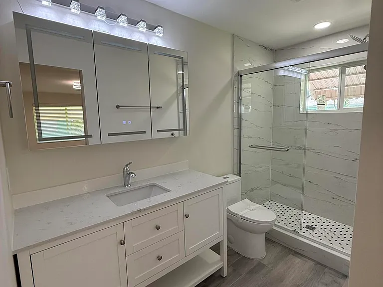 255 South Blvd #D — Photo 13