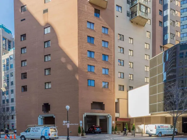 900 N Stafford St APT 1608, Arlington, VA 22203