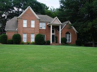 753 Lancelot Ln, Collierville, TN 38017