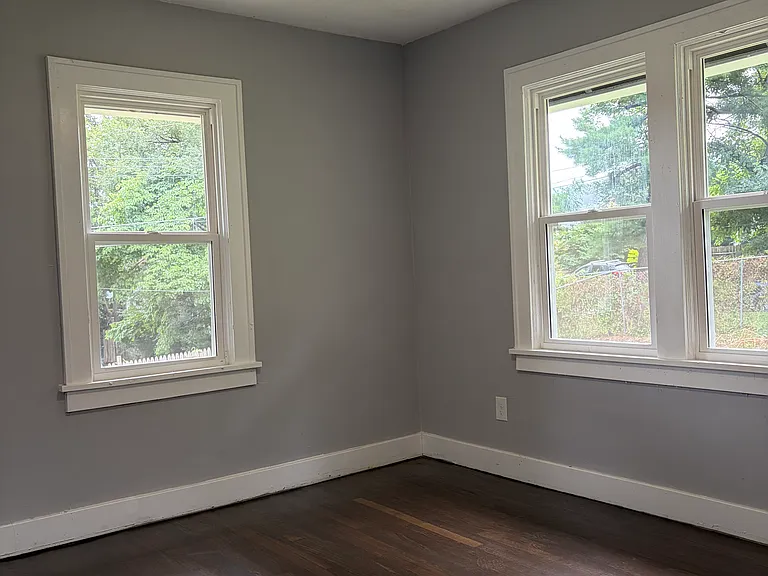 5215 Highland Ave — Photo 9