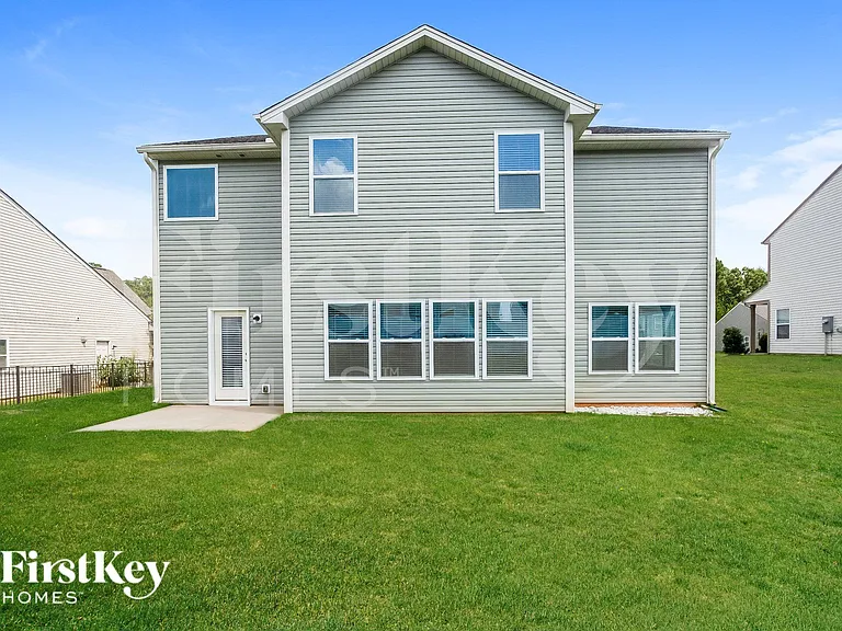 201 Jobe Dr — Photo 15