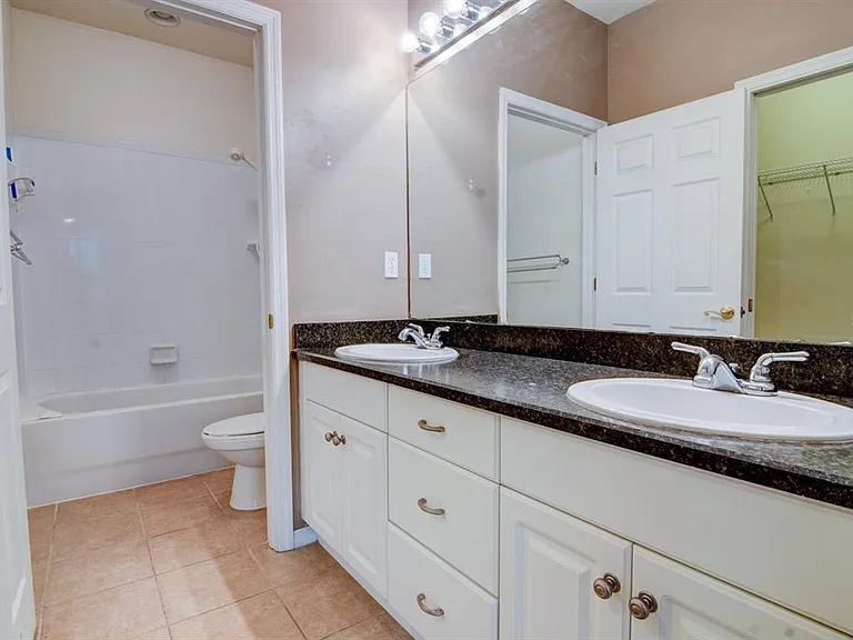 1563 NW 29th Rd #108 — Photo 11