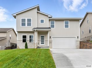 13705 Corby St, Omaha, NE 68164