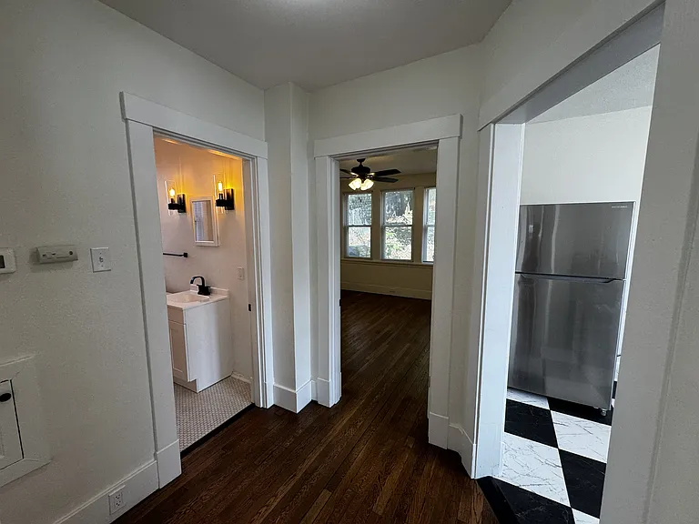 2975 Belrose Ave #1 — Photo 9