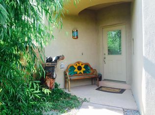 2032 Sydney Ln NW, Albuquerque, NM 87107