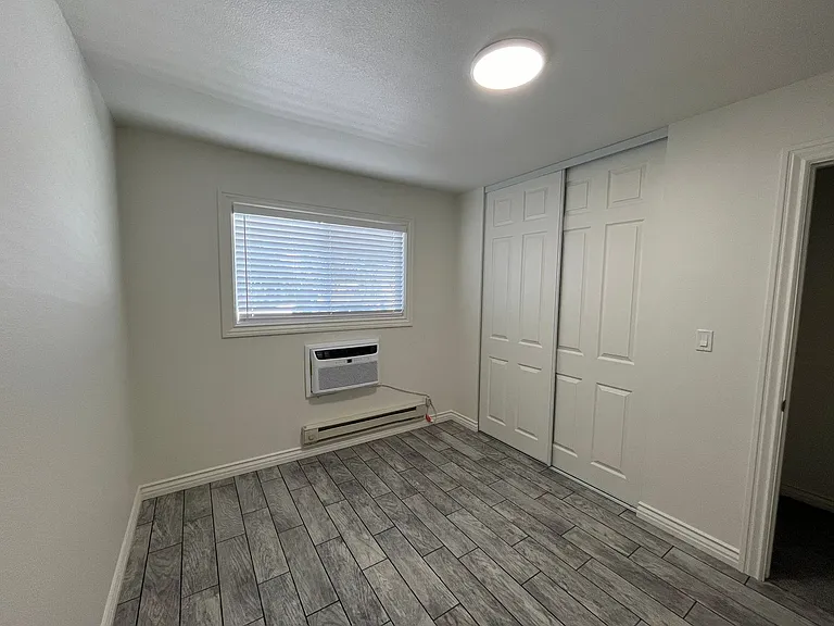 212 Hanby Ave — Photo 9