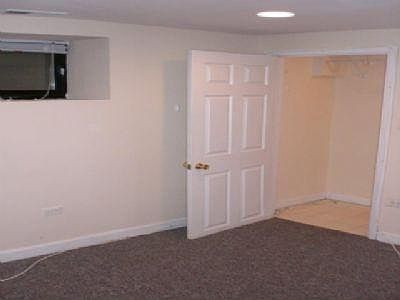 2nd image of 900 W Newport Ave #Gdn