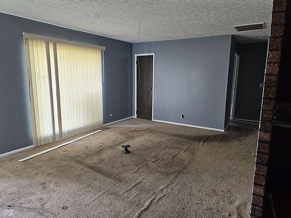 2nd image of 3901 Catalina Ct