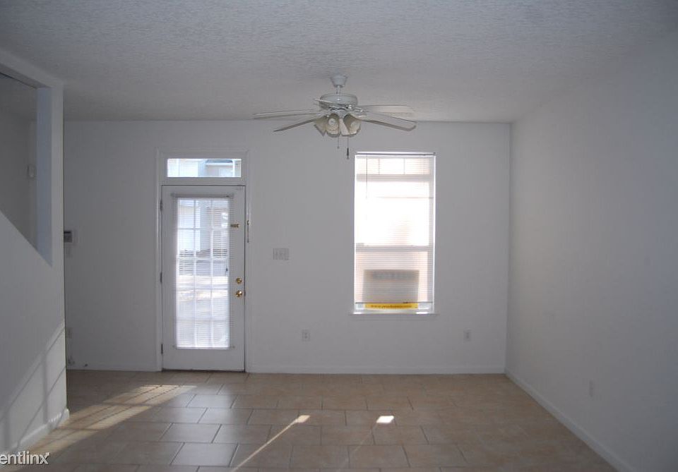 1st image of 1111A Century Oaks Dr