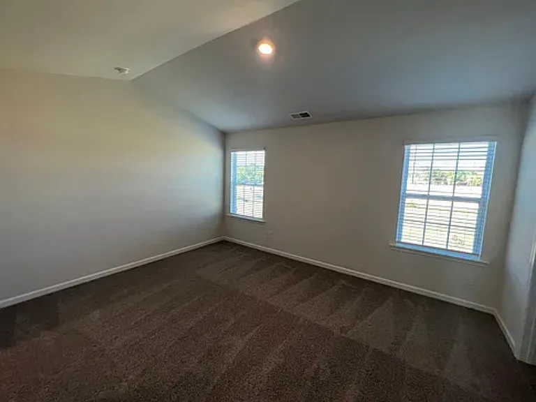 2148 Vanderlyn St — Photo 20