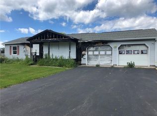 3857 Shepherd Rd, Williamson, NY 14589