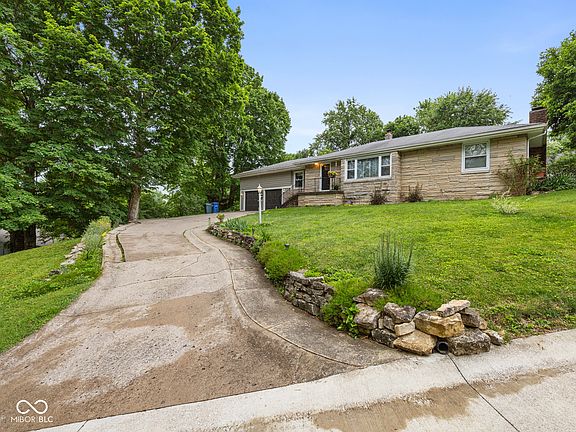 2nd image of 104 Hillcrest Dr