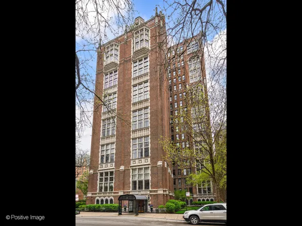 20 E Cedar St APT 2D, Chicago, IL 60611