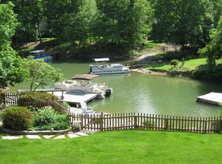 3848 Lake Shore Rd S, Denver, NC 28037