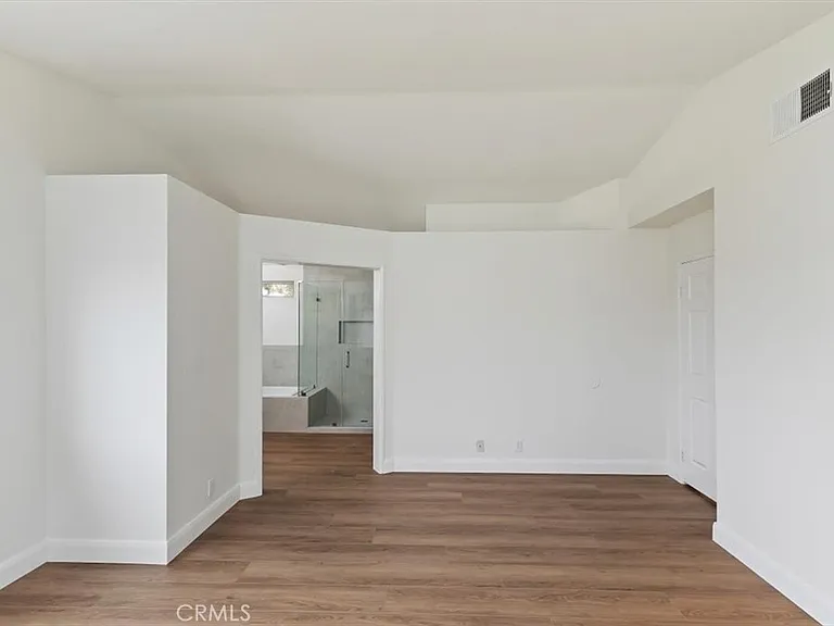 2766 Broken Lance Dr — Photo 25