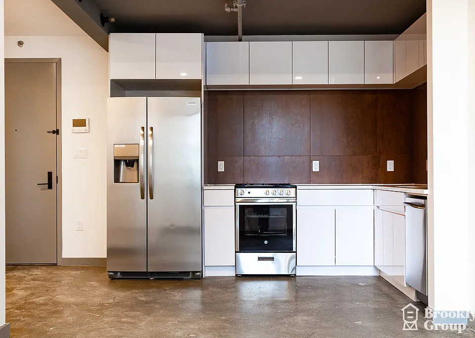 410 Tompkins Ave #5J