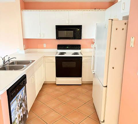 4th image of 606 NW San Remo Circle