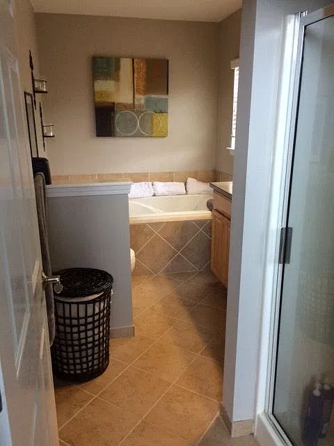 3 bed, 2.5 bath, 1698 sqft, $2,500 — Photo 3
