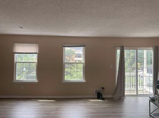 9 Seton Hall Dr #316, Newark, NJ 07103