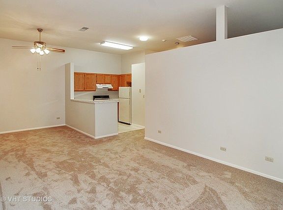 3rd image of 3713 Grand Blvd Unit 8