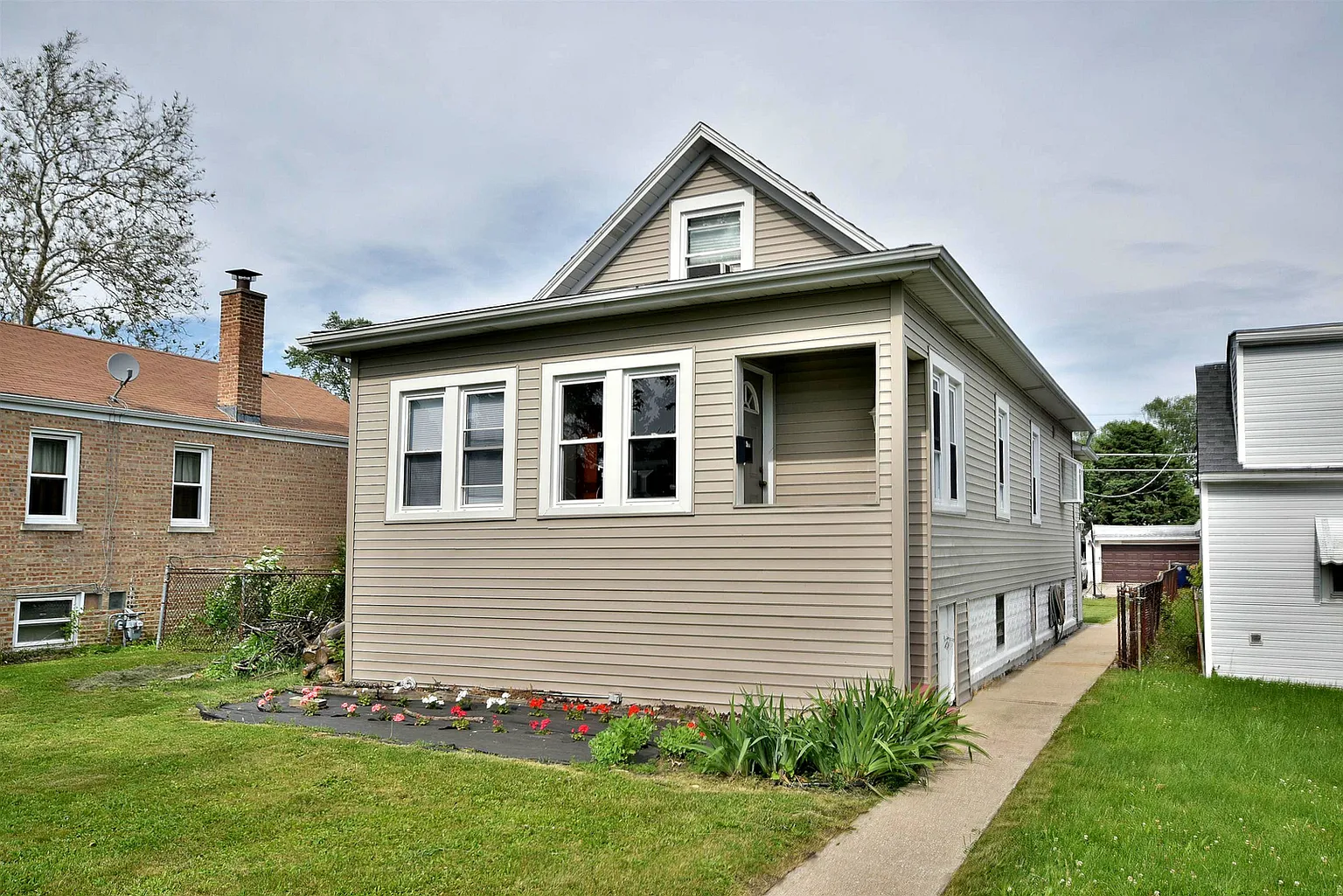 4203 Grove Ave photo 1