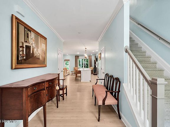 4th image of 4435 Finch Lane