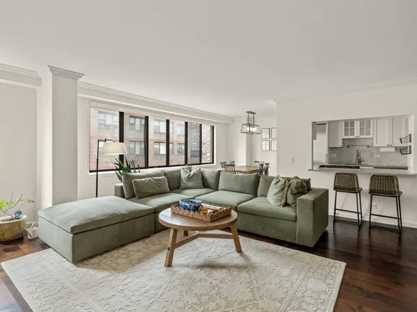 345 East 73rd Street image 1 of 10