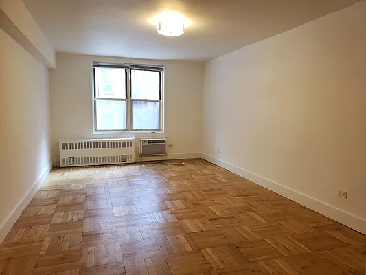 Rented by Bruma Realty LLC | media 24