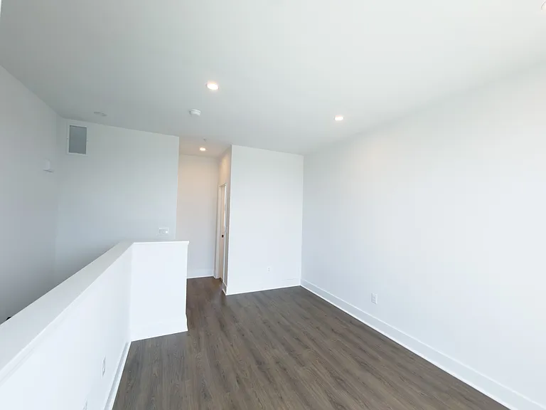 23 Lower Service Ct NW — Photo 42