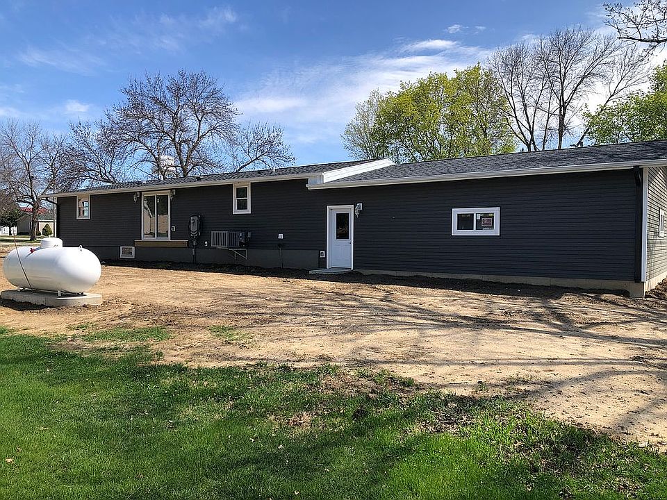 206 E 2nd St, Riceville, IA 50466 Zillow