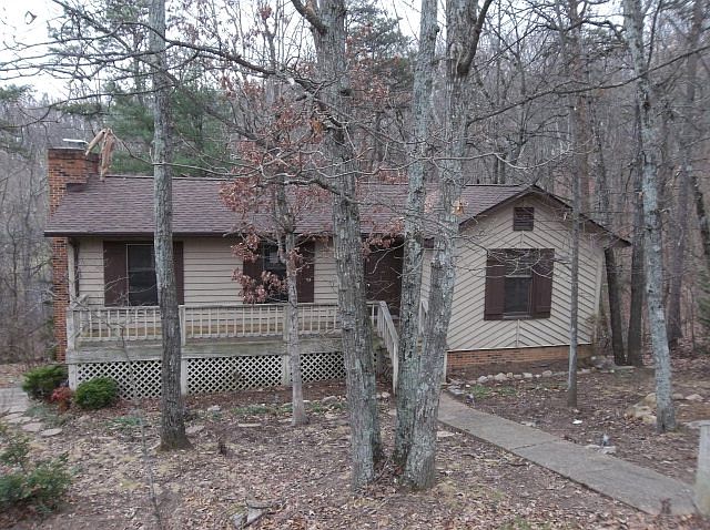 1st image of 402 Shenandale Dr