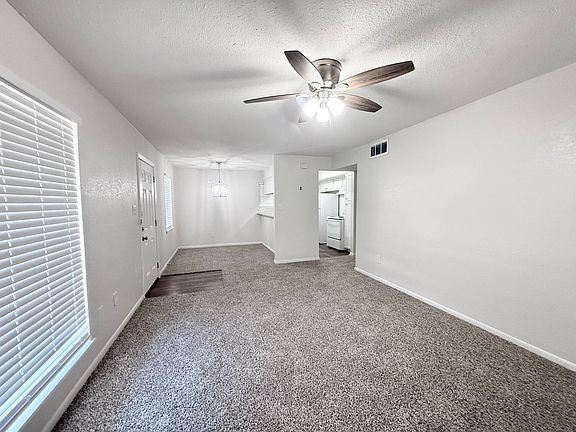 2nd image of 321 E Cedar St #Ced216